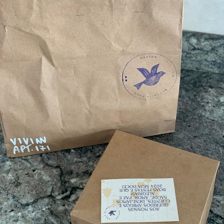 photo of Davick Confeitaria Vegana & sem glúten (Delivery ou Retirada) V-Twix Vegano - Biscoito, Caramelo e Chocolate shared by @vimauro on  27 Dec 2023 - review