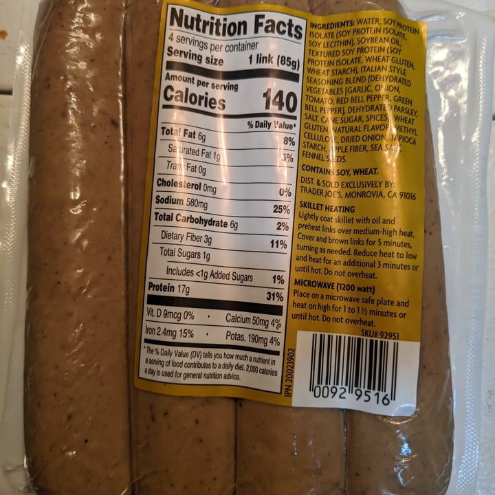 photo of Trader Joe's Vegan Italian Style Sausage-less Sausages shared by @caseyveganforlife on  20 Dec 2023 - review