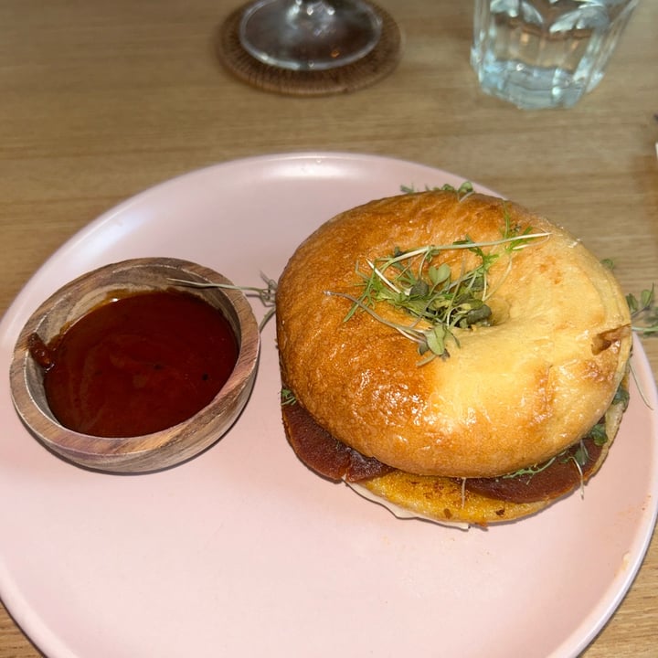 photo of LaGula By The Hungry Tapir Sunny Days Bagel shared by @tiascaz on  23 Feb 2024 - review