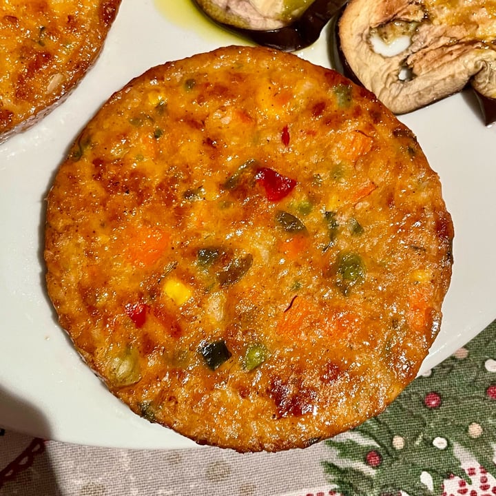 photo of Vemondo vegan vegetable patties shared by @tenny88 on  20 Apr 2024 - review