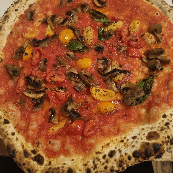 photo of L’antica pizzeria da Michele La Concettina shared by @selbsthenker on  13 Oct 2023 - review