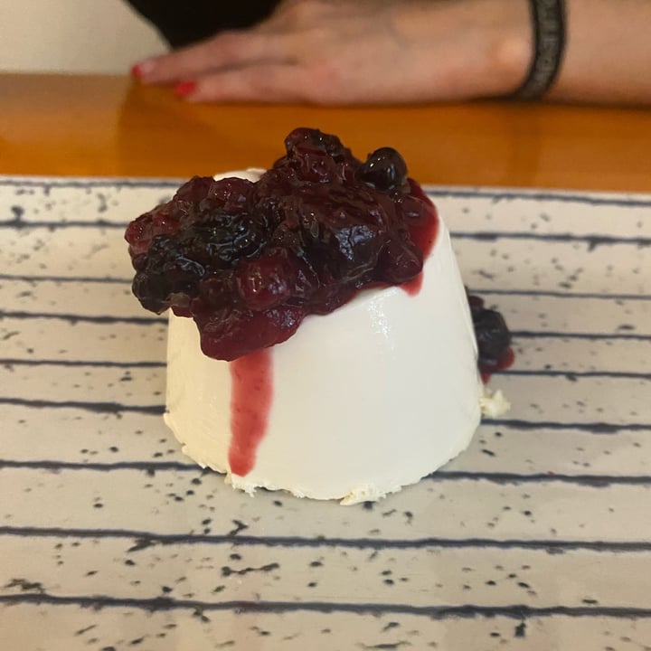 photo of Pizzi & Dixie Pannacota shared by @quinn06 on  04 Jul 2025 - review