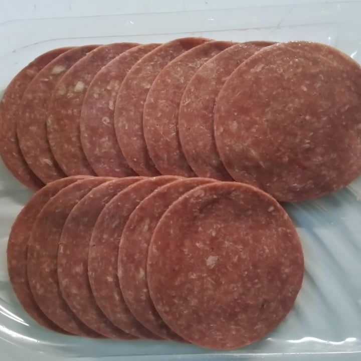 photo of Rügenwalder Mühle vegane mühlen salami feinschmecker art shared by @thegermantrashpanda on  22 Feb 2024 - review