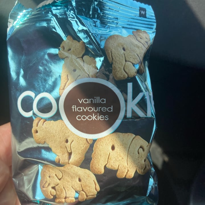 photo of Woolworths vanilla flavoured cookies shared by @vegannatalie on  07 Dec 2023 - review