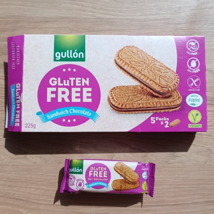 photo of Gullón Gluten Free Sandwich Chocolate shared by @plantpowerpuffgirl on  01 May 2024 - review