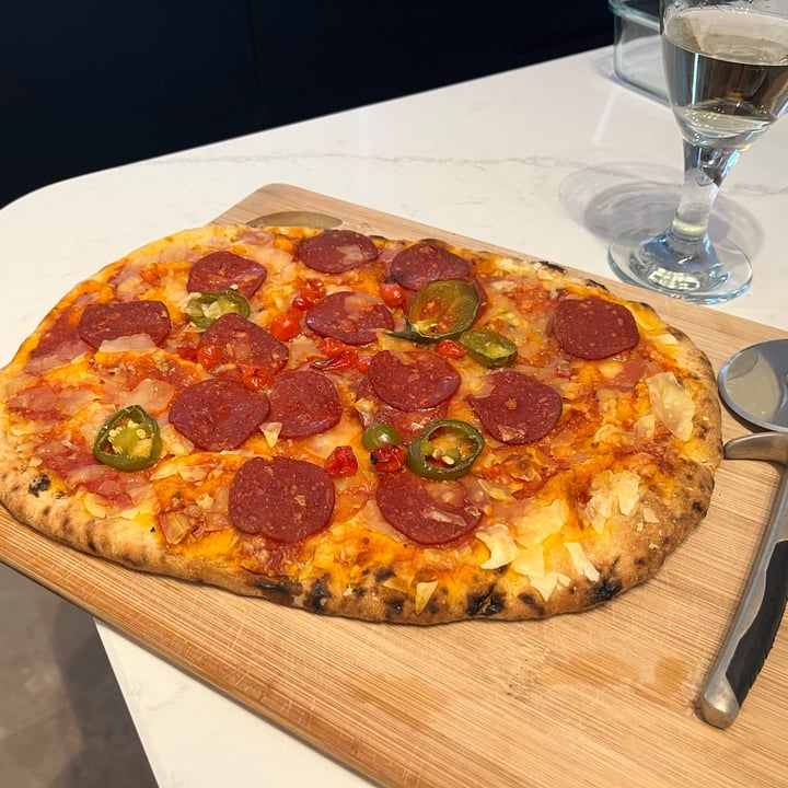 photo of Plant Kitchen (M&S) Woodfired hot and spicy pepperoni pizza shared by @hypnicol on  19 Apr 2024 - review