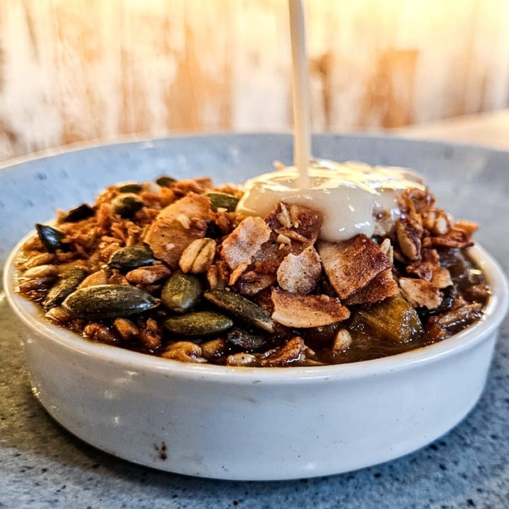 photo of Farmacy APPLE & SPRING SEASON RHUBARB CRUMBLE shared by @roshninagaria on  09 Jul 2024 - review
