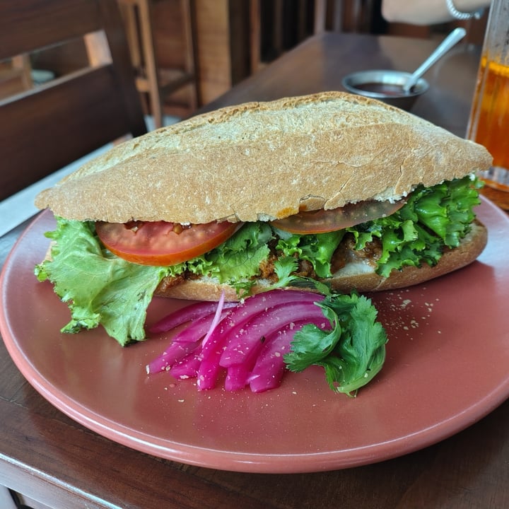 photo of Hipatia café Lonche de pierna shared by @franj36 on  02 Aug 2025 - review