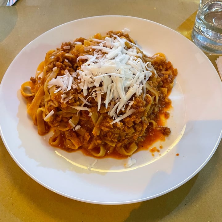 photo of Il Vegano - Firenze Tagliatelle al Ragù di Seitan shared by @clxolao on  15 Jul 2025 - review