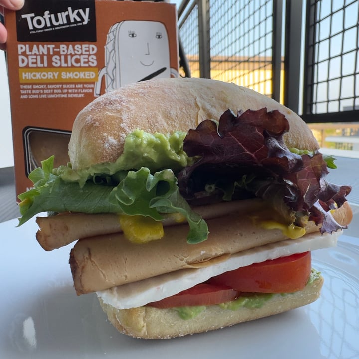 photo of Tofurky Plant Based Deli Slices Hickory  Smoked shared by @berryveganplanet on  30 Sep 2023 - review