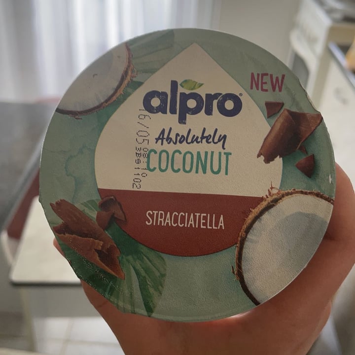 photo of Alpro Absolutely Coconut Stracciatella shared by @vegan737363 on  18 Sep 2023 - review