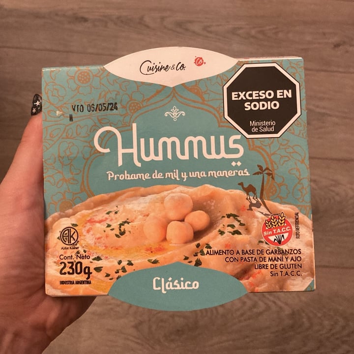 photo of Cuisine & Co Hummus Clásico shared by @taismf on  03 Feb 2024 - review