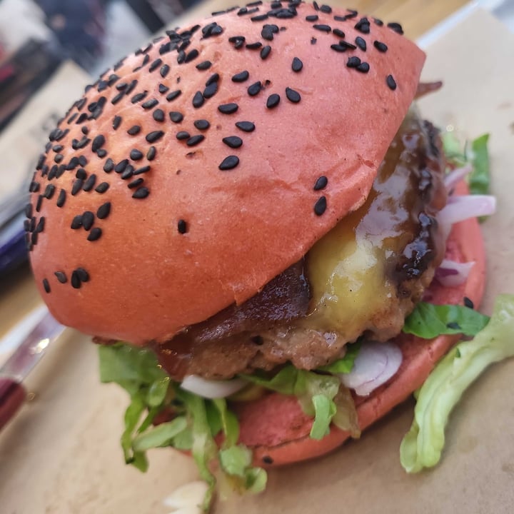 photo of BrewDog Outpost Dublin vegan burger shared by @c1ntia on  19 Sep 2024 - review