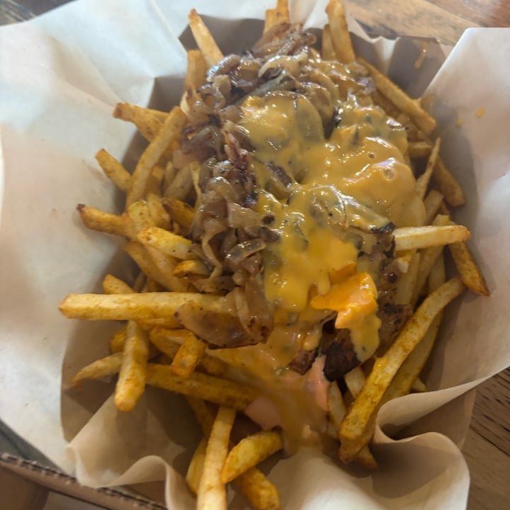 photo of Healthy Junk at the House Animal Style Fries shared by @esmevegana on  21 Dec 2023 - review