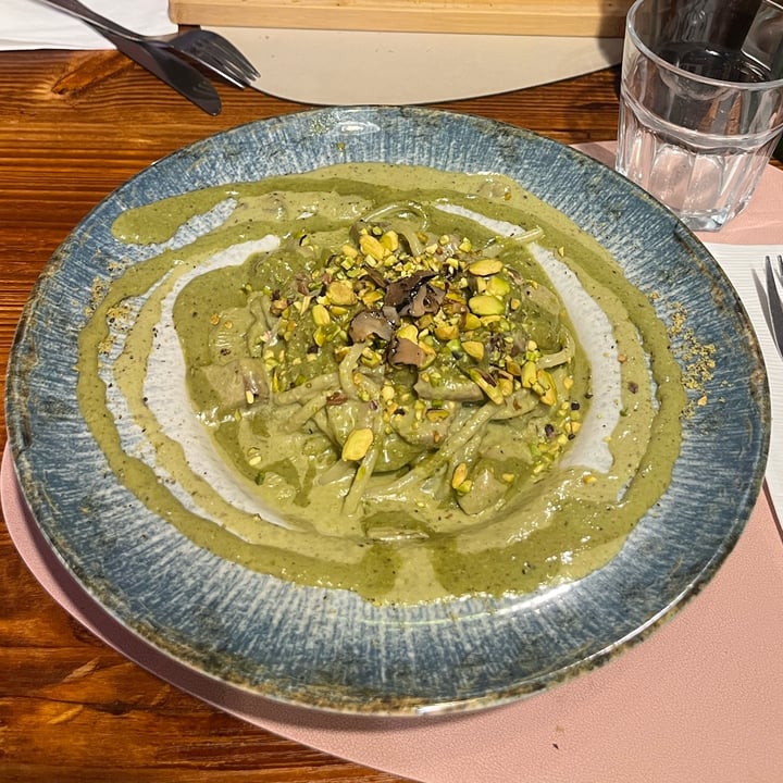 photo of Eden - Il Paradiso del Pistacchio VeganPorcinoLover shared by @giuliaparashi on  23 Mar 2025 - review
