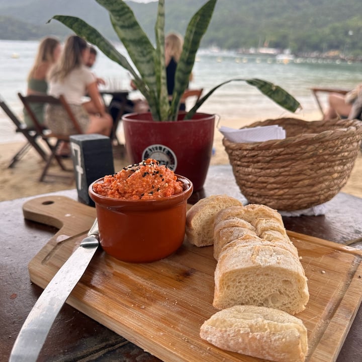 photo of Atelie Cafeteria Hummus Con Tomate shared by @marianelanacif on  04 Nov 2024 - review