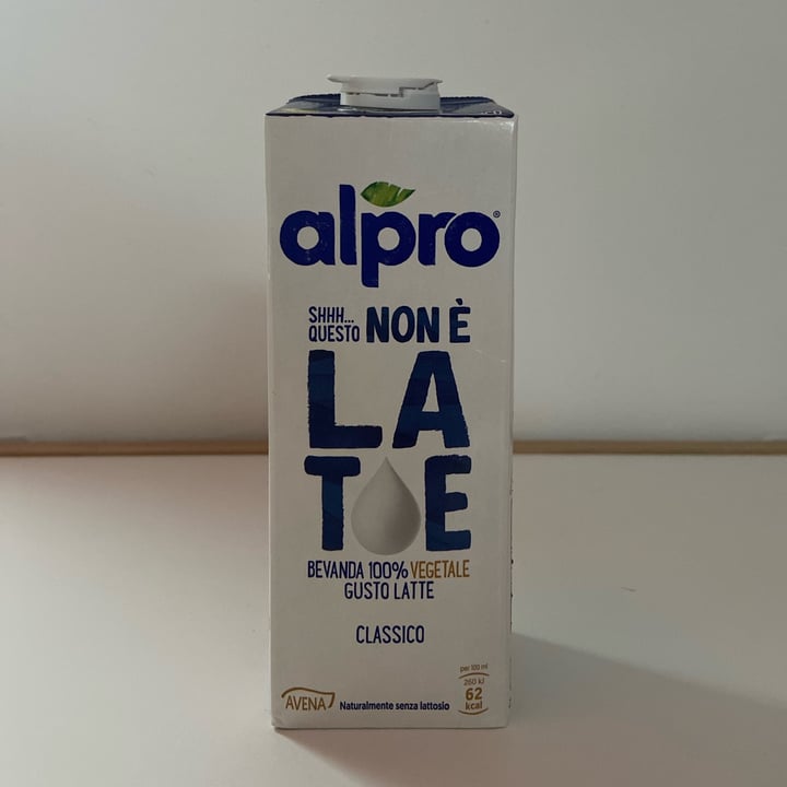 photo of Alpro Questo non è lat'e bevanda vegetale gusto classico shared by @elena98 on  12 Oct 2023 - review