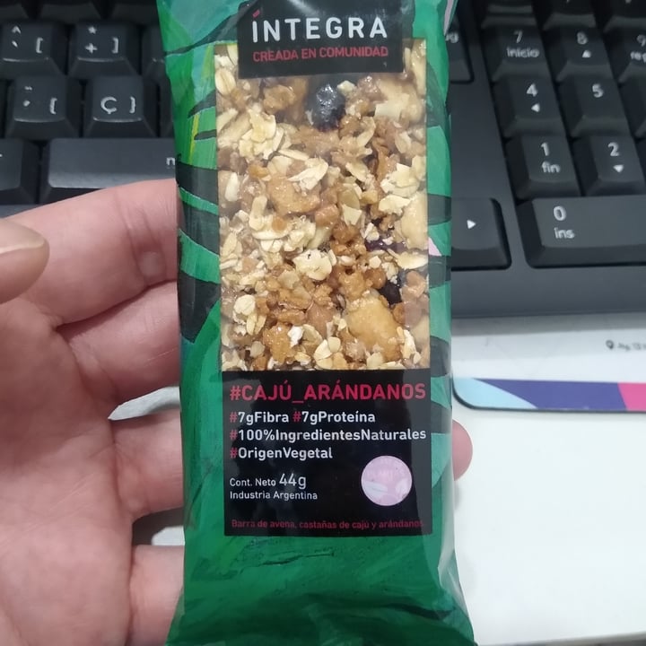 photo of Integra Barra De Cereal De Arandanos Y Caju shared by @silviov on  08 Sep 2023 - review