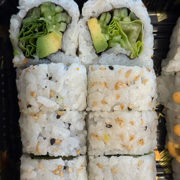 photo of O-Ku Sushi & Poke Vegetable Roll shared by @curvycarbivore on  09 Oct 2025 - review