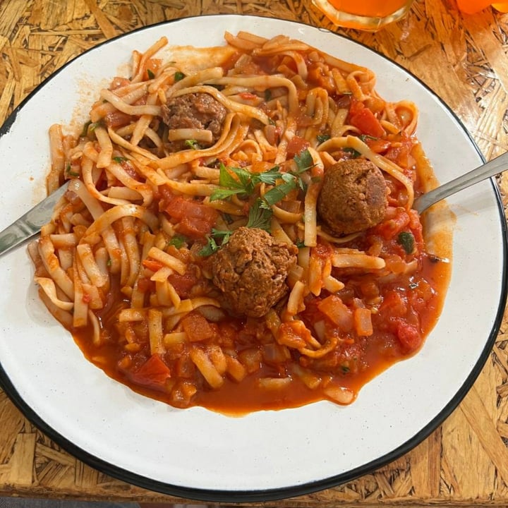 photo of Vale vegan Pasta Con Albóndigas shared by @zurisadaimeza on  28 Jun 2024 - review
