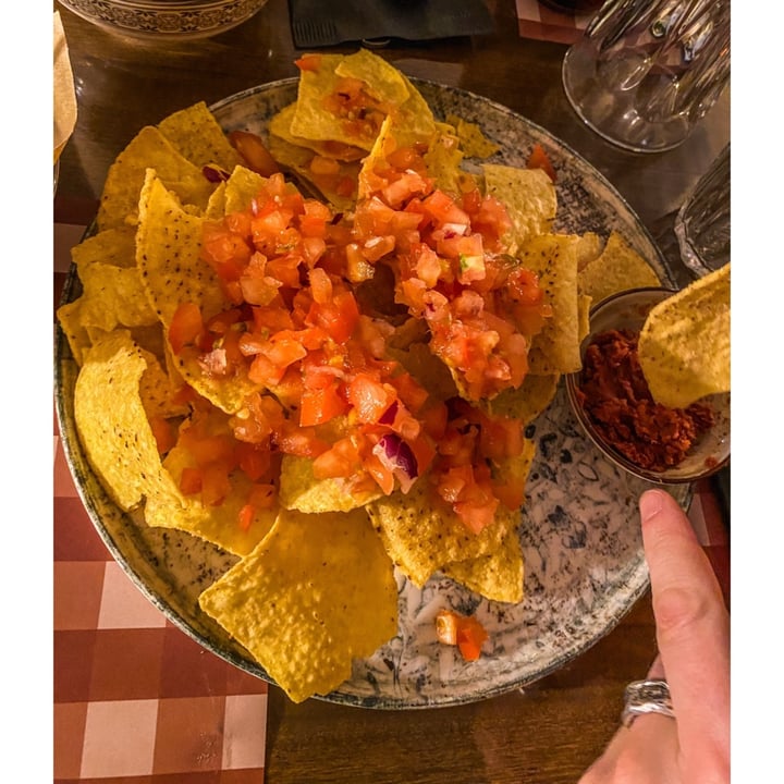 photo of Mille Lire Vintage Bistrot Veg Nachos shared by @verina on  13 Jan 2024 - review