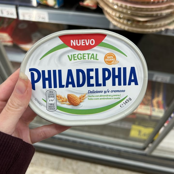 photo of Philadelphia Queso Philadelphia Vegetal shared by @estelapolar on  09 Mar 2024 - review