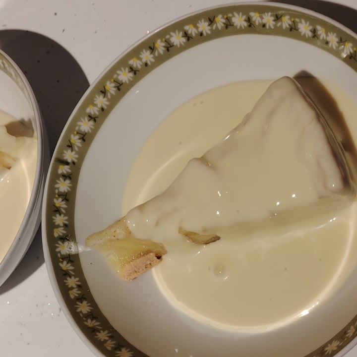 photo of Kirsty’s Luxury apple pie shared by @missykab on  15 Nov 2024 - review