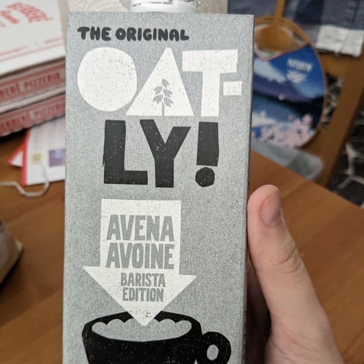 photo of THE ORIGINAL OAT-LY! Oatly  Barista Edition shared by @aconito88 on  18 Aug 2023 - review