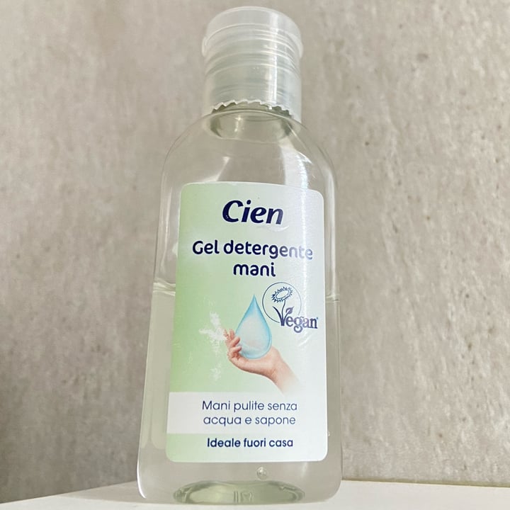 photo of Cien Gel Detergente Mani shared by @andra25 on  09 Oct 2025 - review
