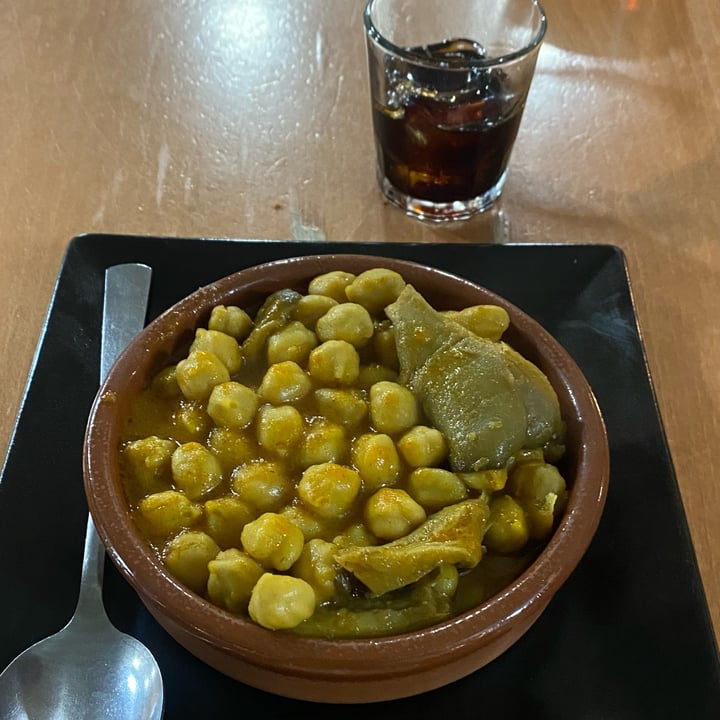 photo of The Breen's Tavern Callos Veganos shared by @licona42 on  15 Jan 2025 - review