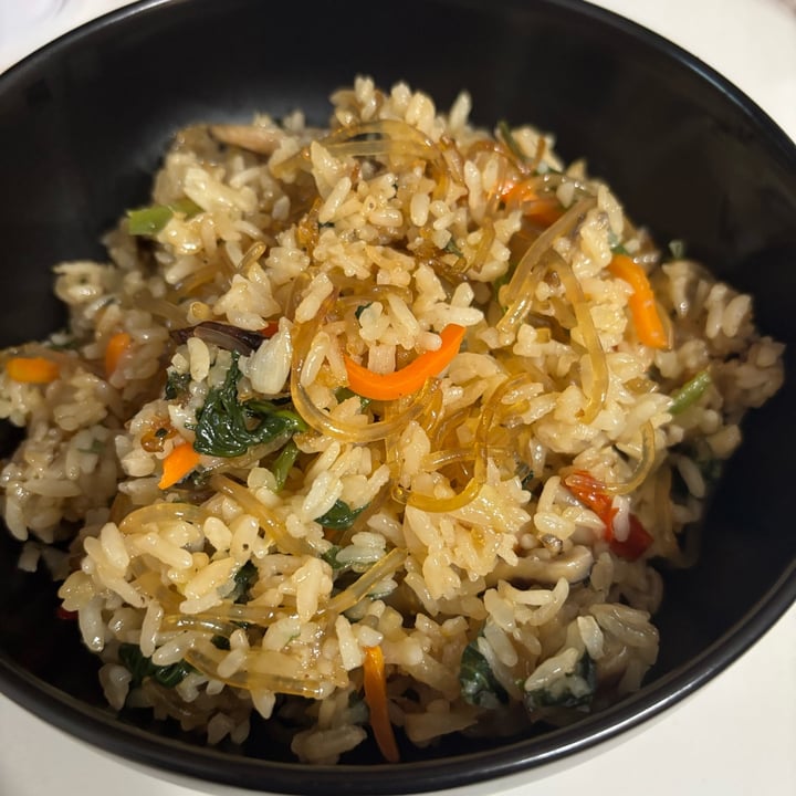 photo of Trader Joe's Korean Japchae Fried Rice shared by @kristin548 on  25 Aug 2025 - review