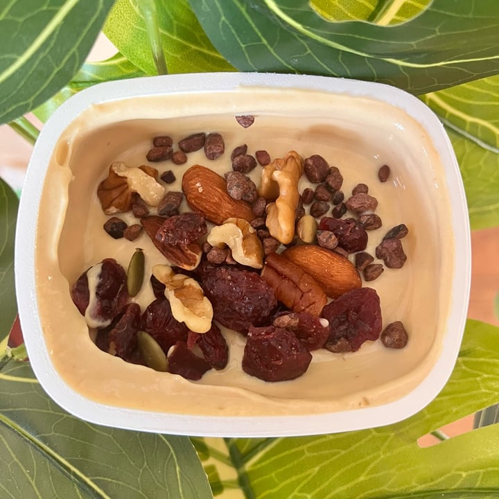 photo of Icelandic Provisions Skyr oat milk mango passion fruit shared by @bandita on  12 Apr 2024 - review