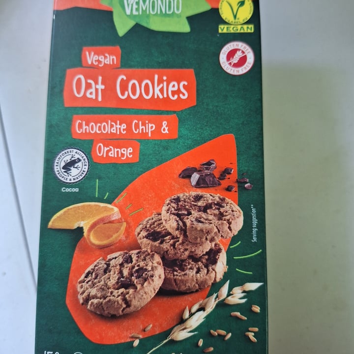 photo of Vemondo galletas De Avena Con Chips De Chocolate Y Naranja shared by @winnieandbeltrux on  22 Sep 2023 - review