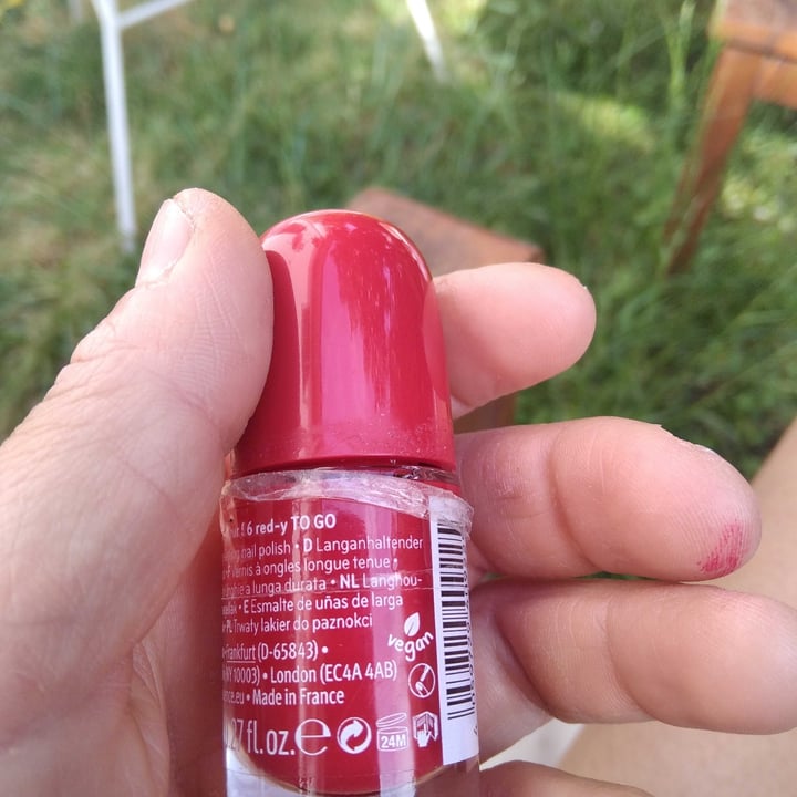 photo of Essence  gel nail colour 56 red-y to go shared by @veggylove on  14 May 2024 - review