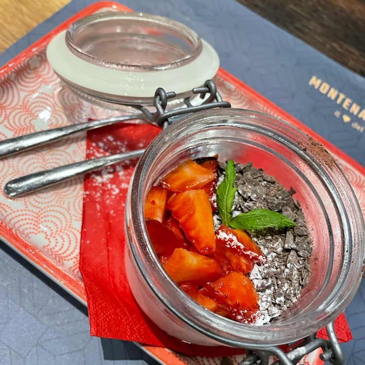 photo of Ristorante Montenapoleone Asiago Panna Cotta Vegana shared by @terribradipo on  01 Jul 2024 - review