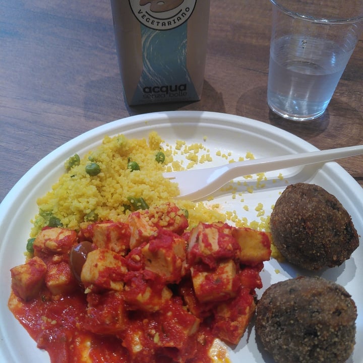 photo of Artisti del Vegetariano (Piazza Wagner) Polpette di melanzane shared by @merry-cherry-veg on  22 Apr 2024 - review
