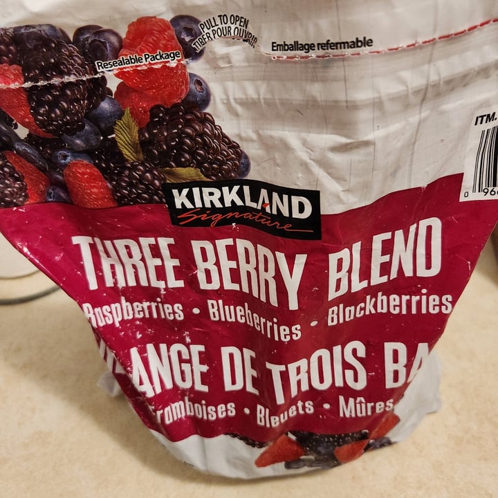 photo of Kirkland Signature Three berry blend shared by @cassidyd on  18 Aug 2024 - review