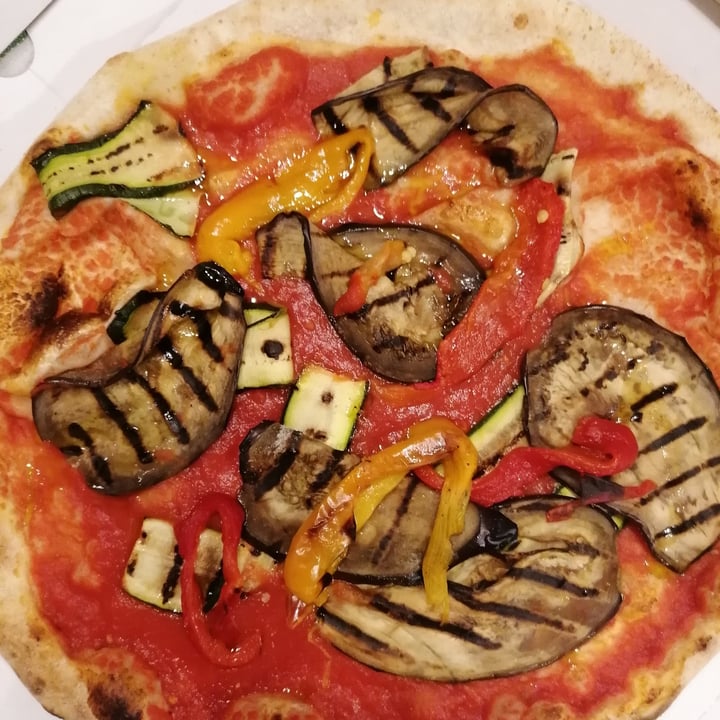 photo of Il Pratogallo Bar pizzeria Pizza rossa alle verdure grigliate shared by @micheladallavalle on  24 Sep 2023 - review