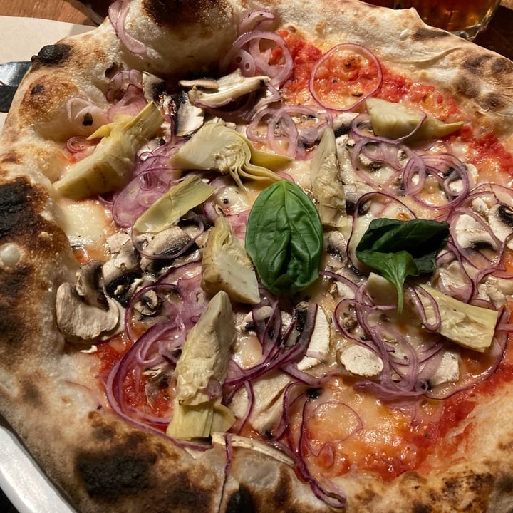 photo of Pizzeria Eden Pizza vegetariana shared by @str3q on  10 Nov 2023 - review