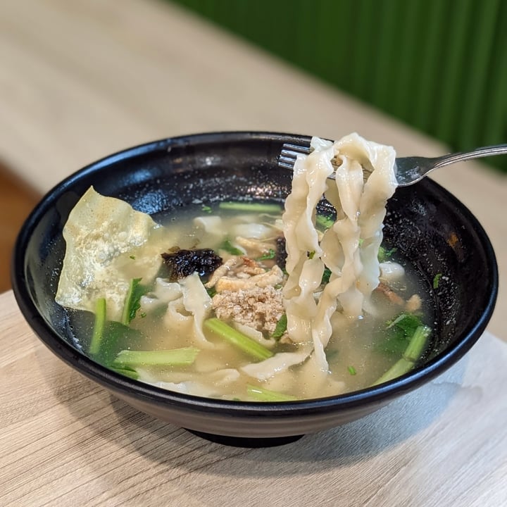 photo of Kale by KangSu @ The Adelphi Ban Mian shared by @xinru-t on  29 Apr 2024 - review