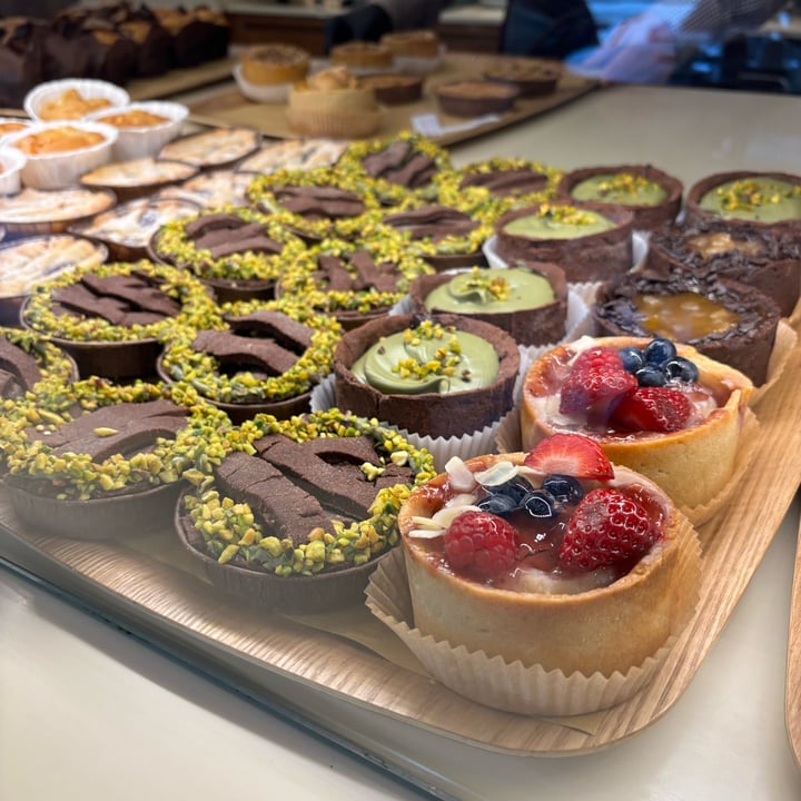 photo of So Natural tortino al pistacchio e cioccolato shared by @psithyrisma on  16 Apr 2025 - review