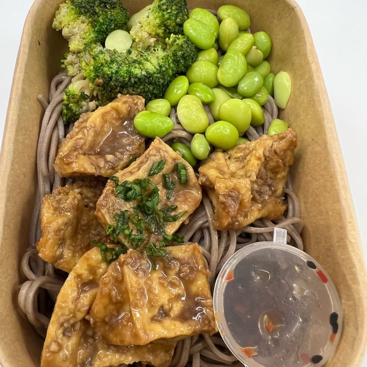 photo of Little Farms Yakisoba Tofu Bowl shared by @chefchrissy68 on  30 Sep 2025 - review