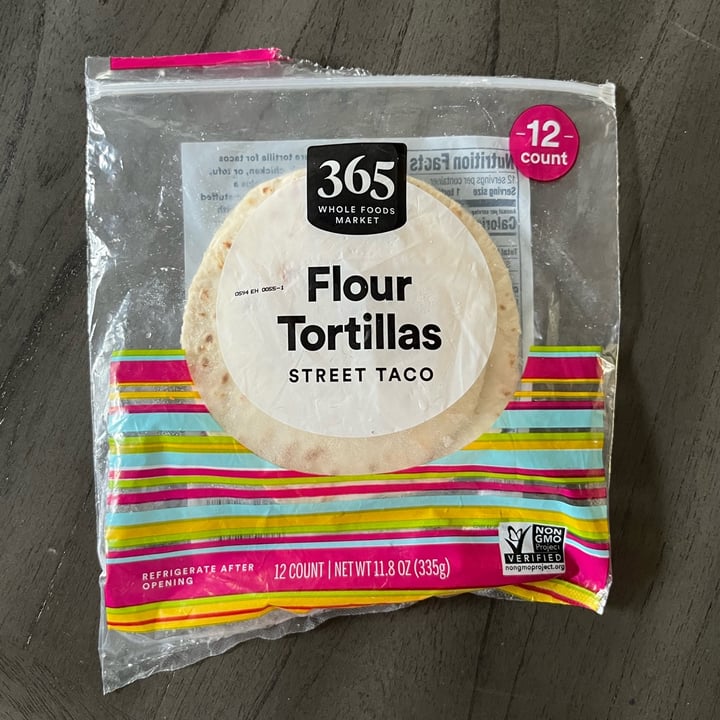 photo of 365 Whole Foods Market Flour Tortillas Street Taco shared by @maximizegoodness on  02 Jun 2024 - review