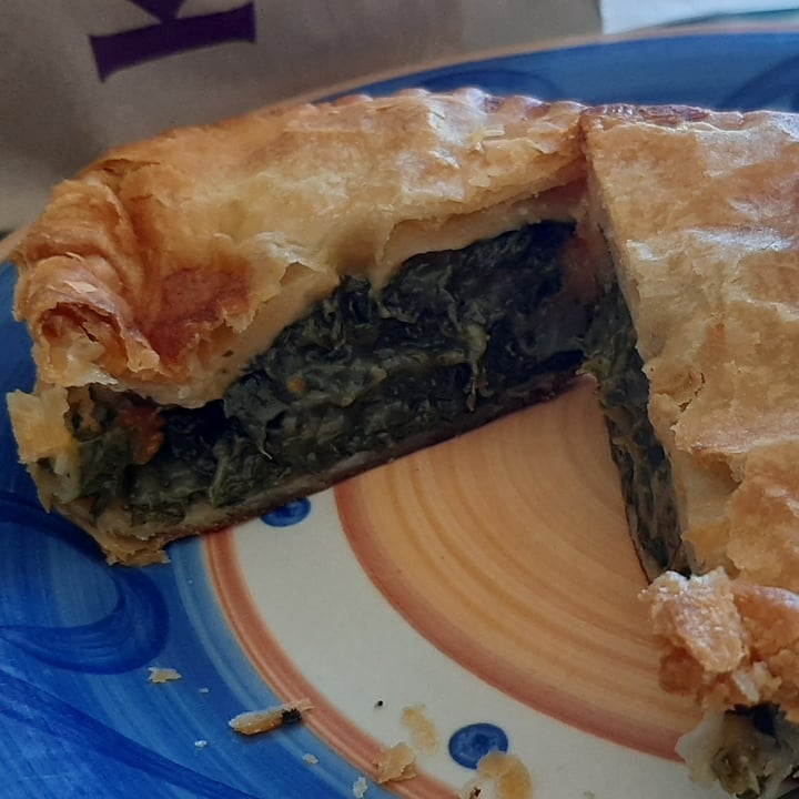 photo of King Pie country vegetable pie shared by @punkhippiesa on  29 Jan 2024 - review