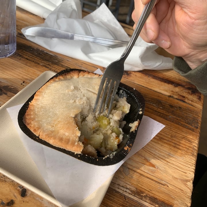 photo of Sunflower Bakehouse Traditional Pot Pie shared by @marymacw on  19 Jan 2024 - review