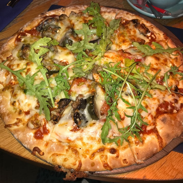 photo of The Tavern on the Bay Vegan pizza shared by @debbiepinson on  11 Nov 2023 - review