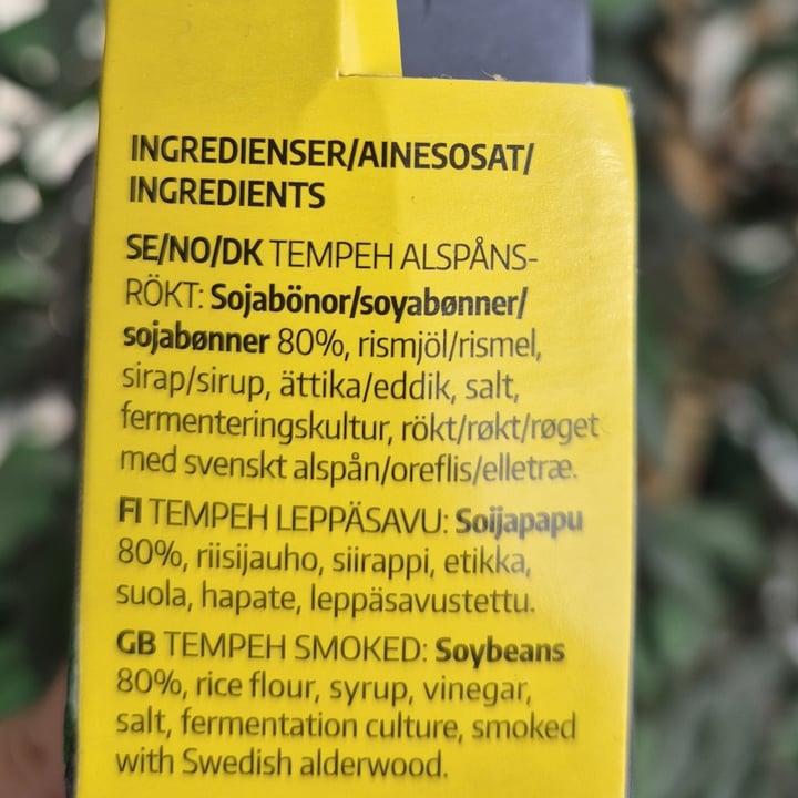 photo of Yi Pin alspånsrökt tempeh helbit shared by @enkelvegan on  07 Oct 2025 - review