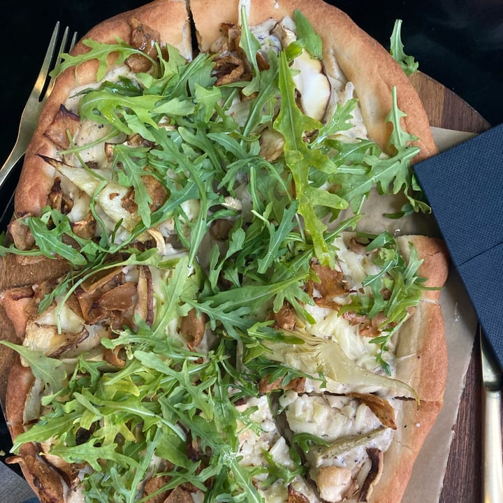photo of Wild Food Pizza Tartufata shared by @sanleeping on  12 Apr 2024 - review