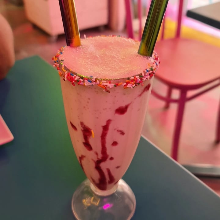 photo of Freedom Cakes Basic Shake Violetas shared by @falla92 on  12 Sep 2023 - review