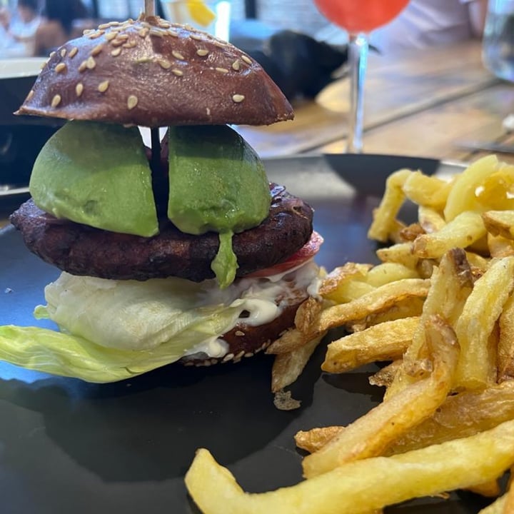 photo of Tiger's Milk Muizenberg The Pretender Burger shared by @sylvacharm on  26 Dec 2023 - review